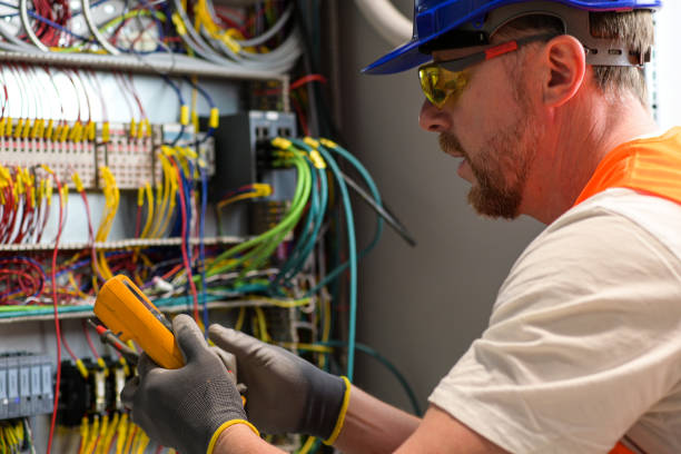 Best Circuit Breaker Repair  in Star Valley, AZ